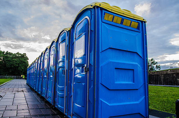 Best Porta potty rental near me  in Gladeview, FL
